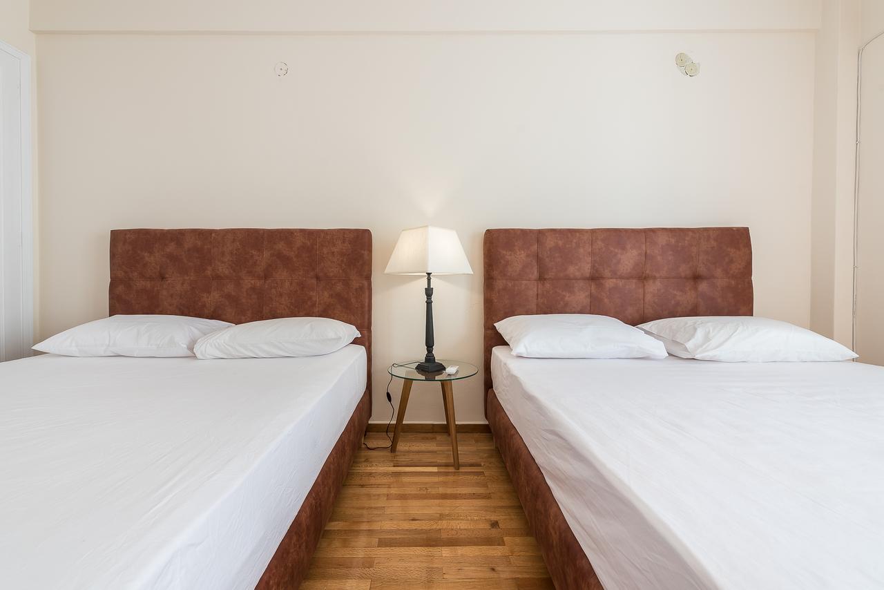 Athens Crown Paradise Apartments Esterno foto