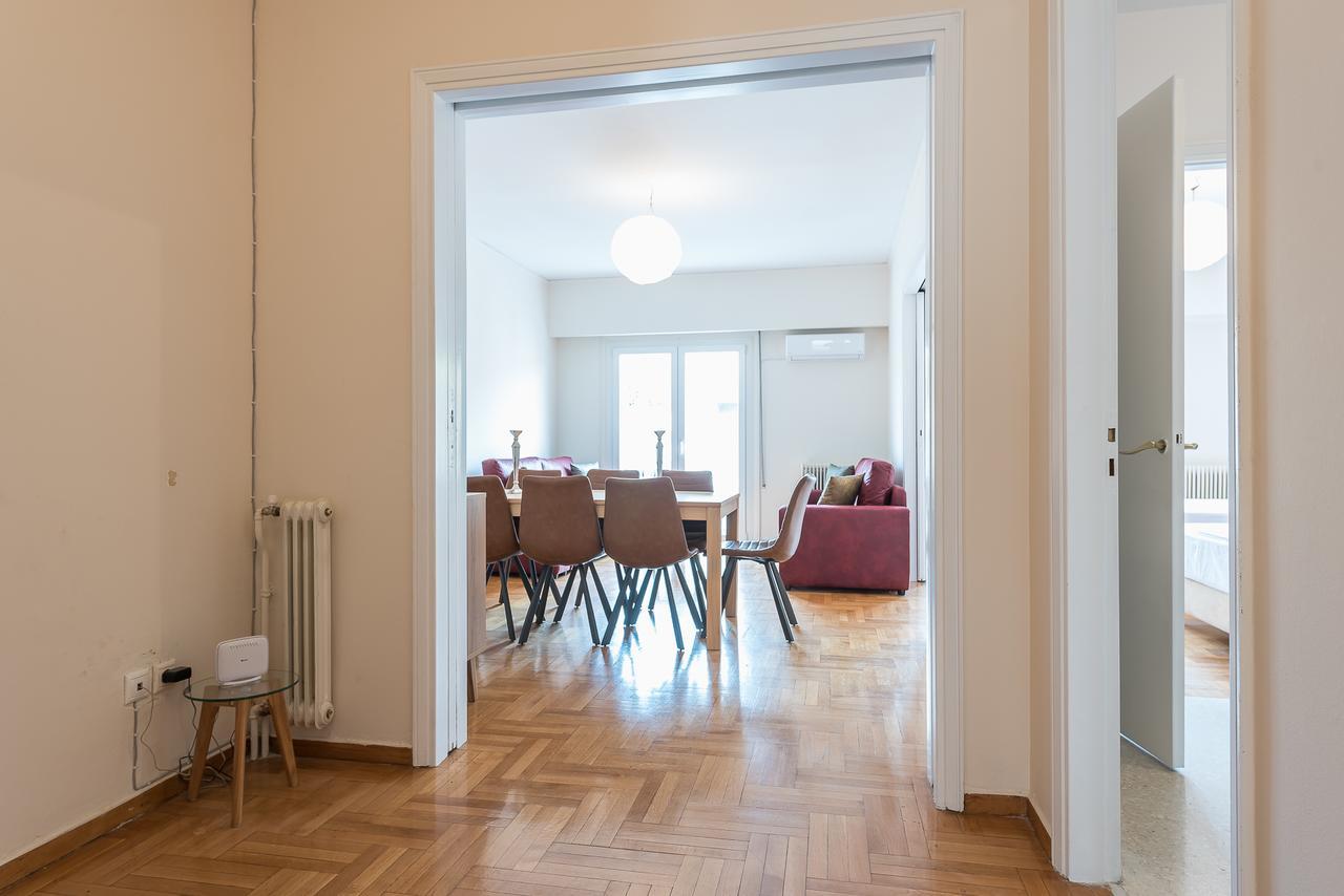 Athens Crown Paradise Apartments Esterno foto